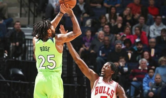  戈贝尔两双森林狼双加时险胜公牛终结其连胜