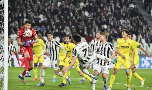  卡坦扎罗年轻门将屡献神扑，力保球门不失全身而退