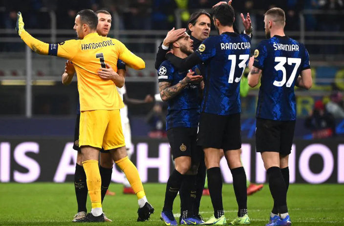  国米主场三球大胜,紧追榜首不放